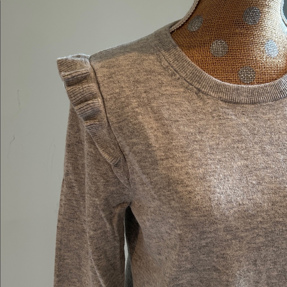 J. CREW GRAY SWEATER M - Picture 2 of 6